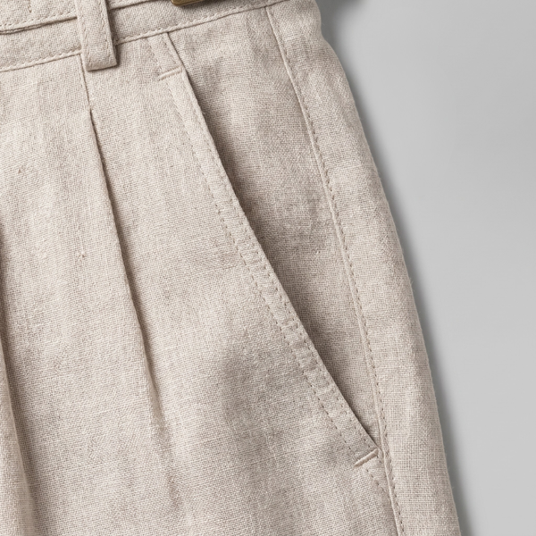 Linen Classic Shorts With Adjustable Waist And Pleats