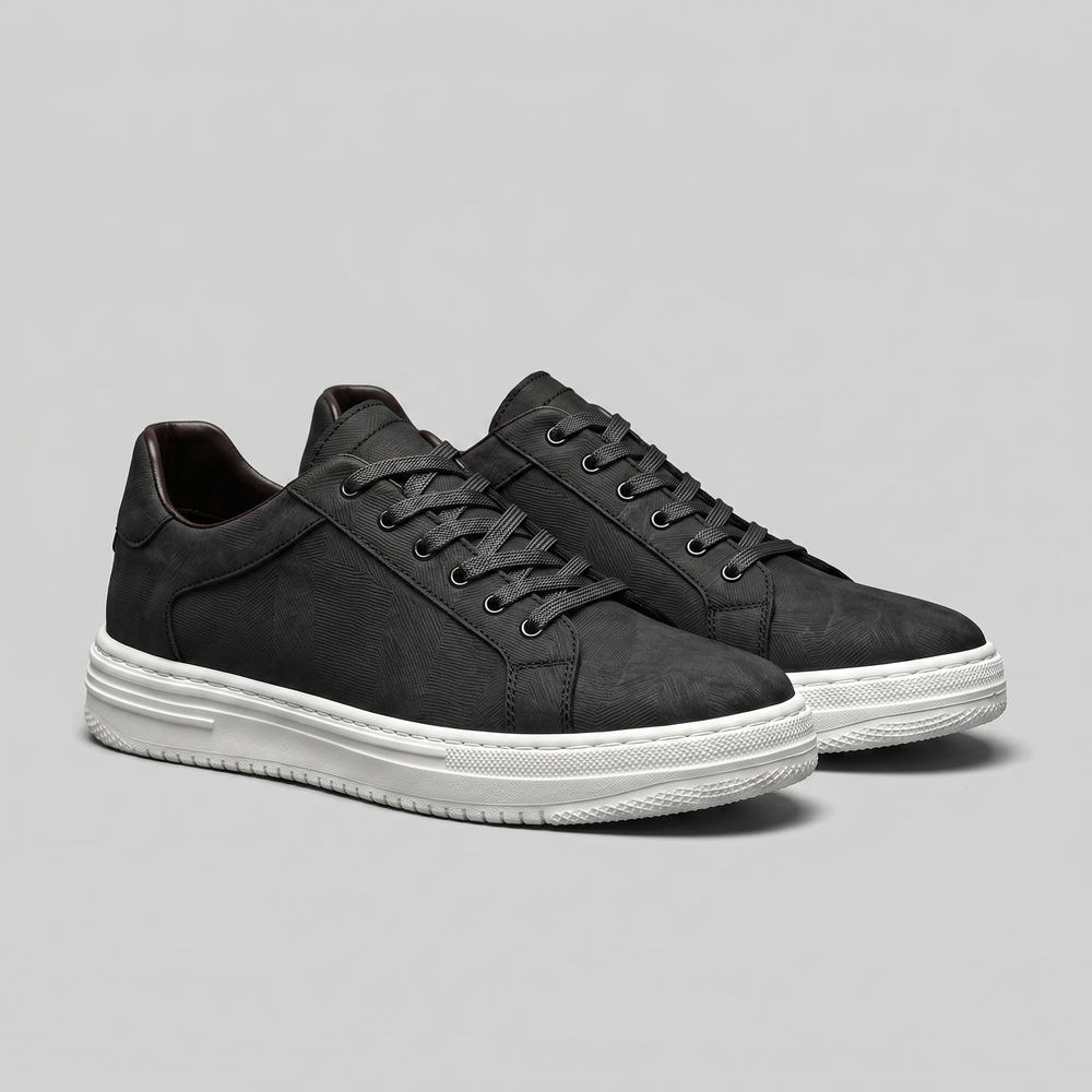 Low-Top Casual Trainers