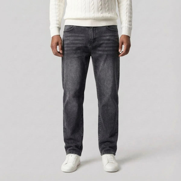 Straight Leg Classic Jeans