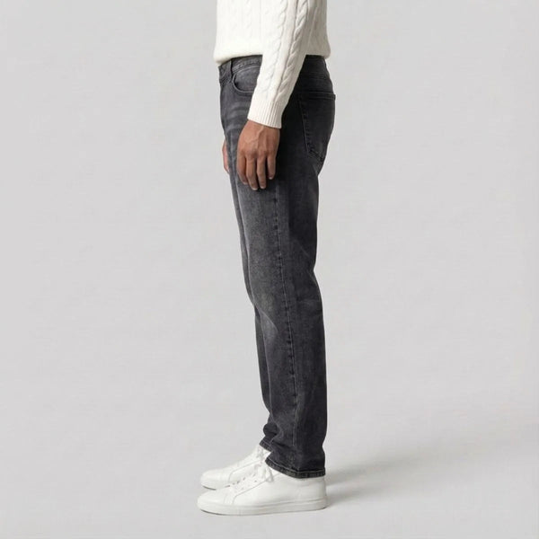 Straight Leg Classic Jeans