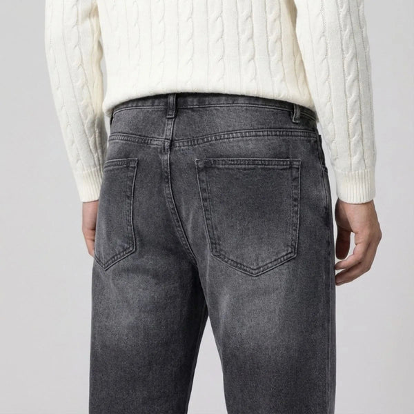Straight Leg Classic Jeans