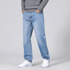 Straight Leg Classic Jeans