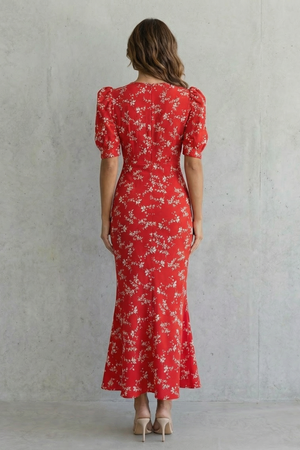 Romantic Floral Elegance Maxi Dress