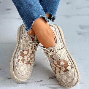 Embroidered Lace Shoes